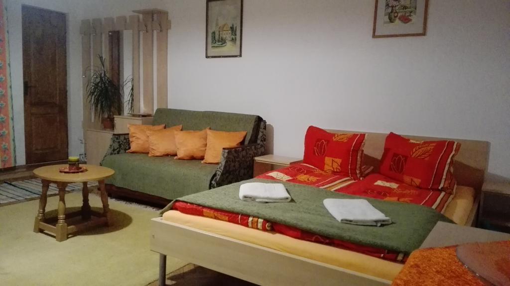 Garden City Apartment Cluj-Napoca Buitenkant foto