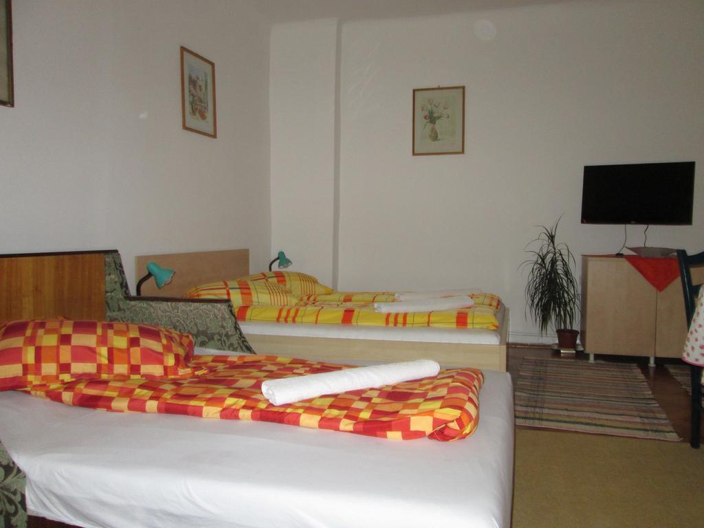 Garden City Apartment Cluj-Napoca Buitenkant foto