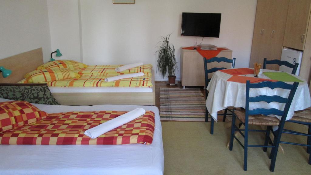 Garden City Apartment Cluj-Napoca Buitenkant foto